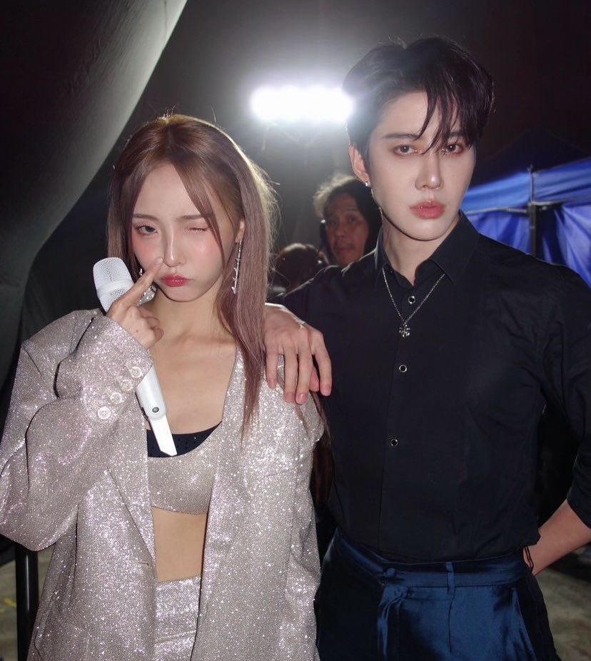 z_meilinlin's tweet photo. น่ารักอ่ะ พี่ชายน้องสาวมากกก รูปสุดท้ายคือ
555555555555555555555555555555

ไอจีใครคนนั้นรอด! https://t.co/9bXYSLxn31