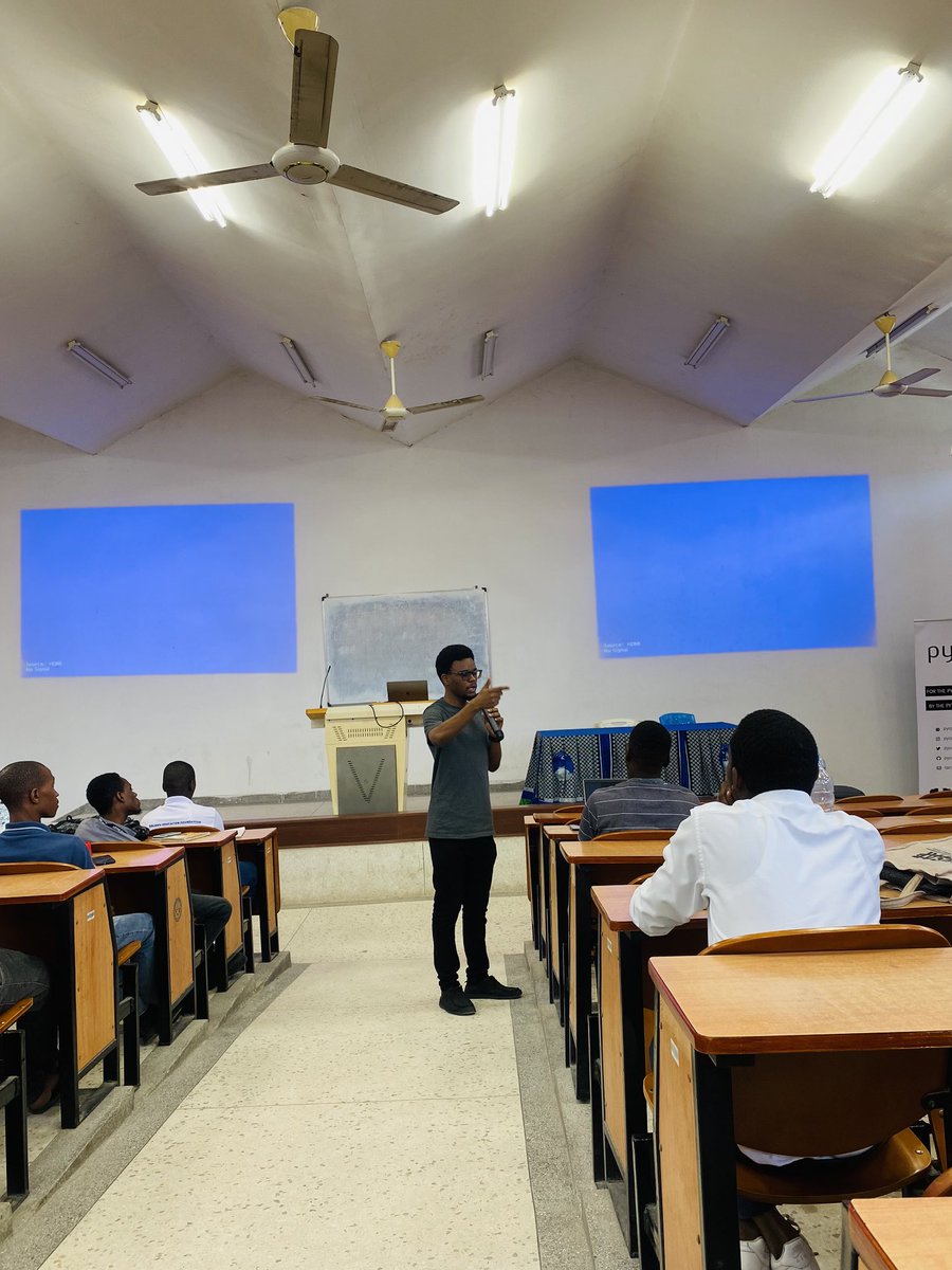 kemmie_mtagwaba's tweet image. An interactive hands-on session with @KalokolaBR  on how python has simplified integration of payment system.

Just execute a single script of Python and that does the magic!!!

#pythoncommunity