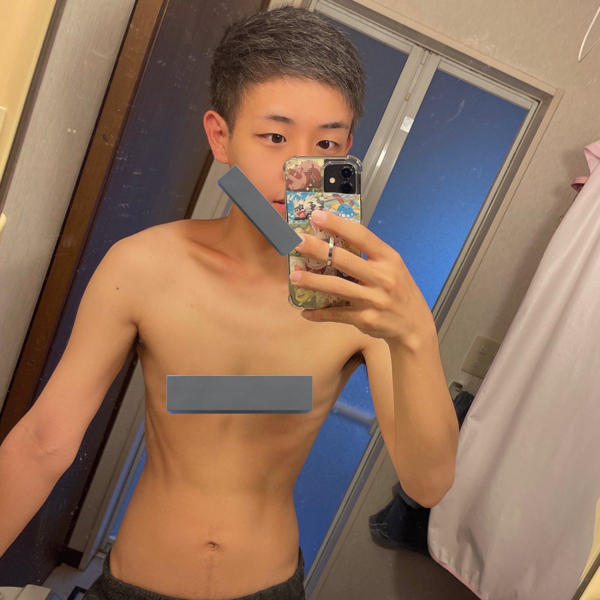 かつたろ tweet media