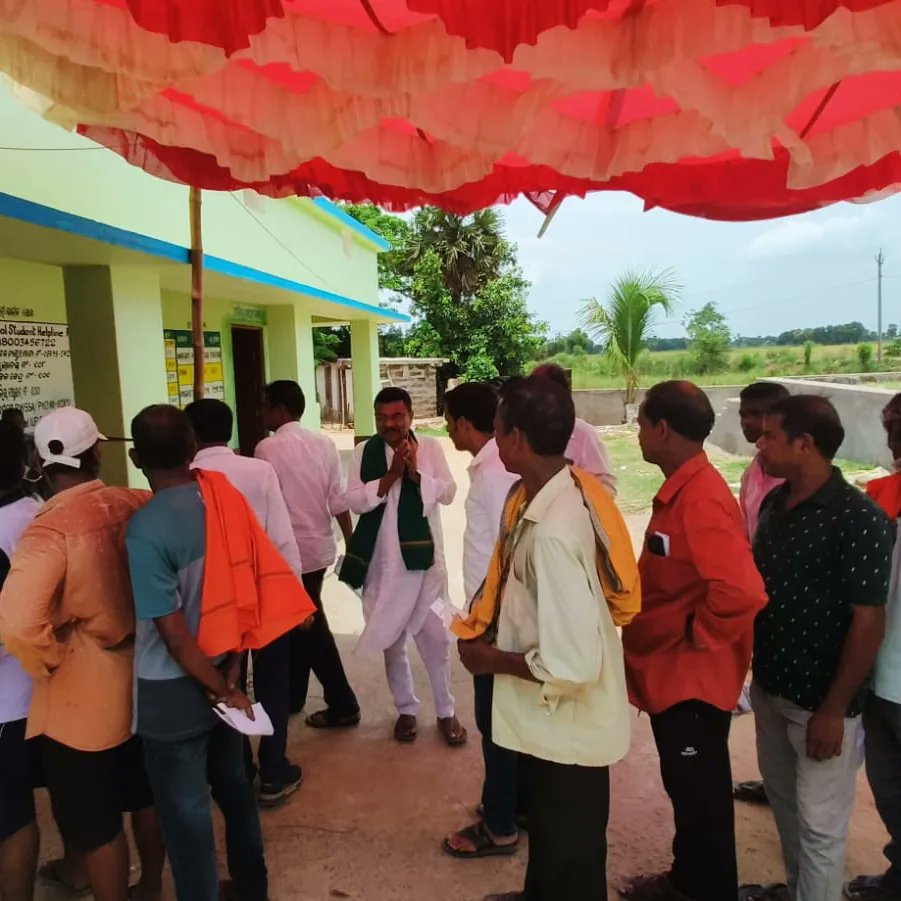 ମୁନିଦା, ଡେଲାଙ୍ଗ ଅଞ୍ଚଳର ଜନତାଙ୍କ ଭୋଟଦାନ ପ୍ରତି ଥିବା ଉତ୍ସାହକୁ ଦେଖି ଆନନ୍ଦିତ ହେଲି। ଶୃଙ୍ଖଳିତ ଢଙ୍ଗରେ ମତଦାନ ଚାଲିଥିବାରୁ ପ୍ରଶାସନକୁ ଧନ୍ୟବାଦ ଜଣାଉଛି। #Elections2024