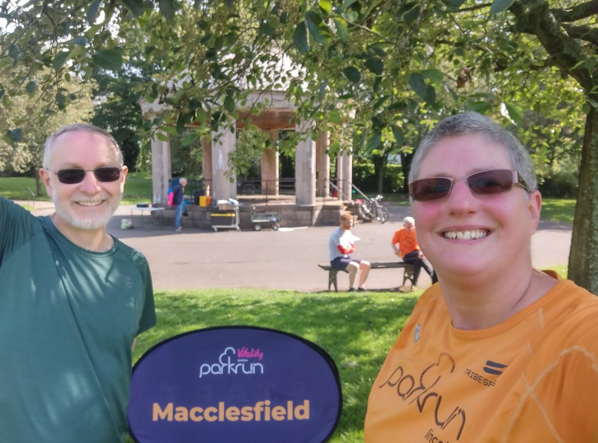 Lovely visit to @maccparkrun with @johnfkilcoyne today. Another north-west region @parkrunUK location. Undulating 3 laps in the sunshine round beautiful South Park passing the band stand, Ryle's Pool, play area & sports pitches. Many thanks to all today's volunteers. #LoveParkrun