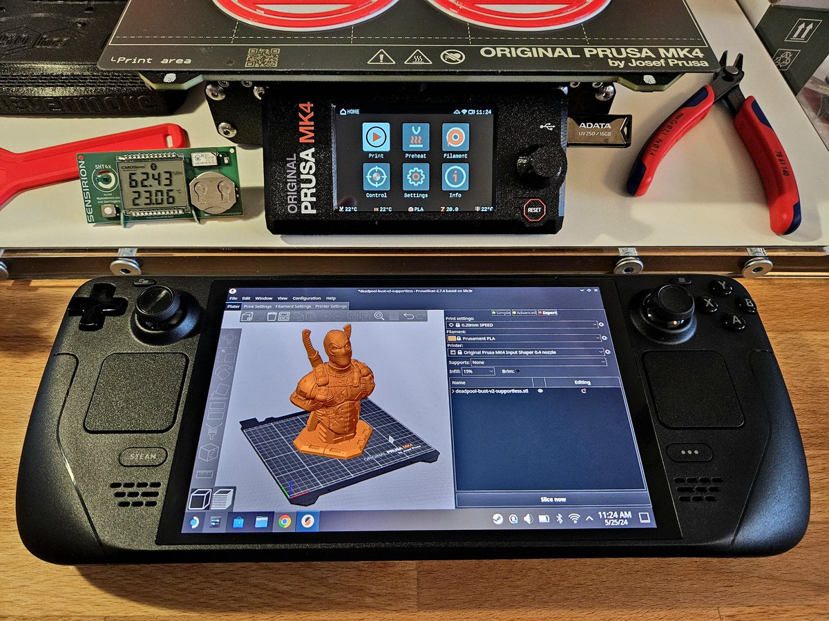 PrusaSlicer on the Steam Deck - I'm not surprised, because it still runs Linux, but adjusting the model with joysticks is pretty cool! 🎮🤓
#SteamDeck #PrusaSlicer