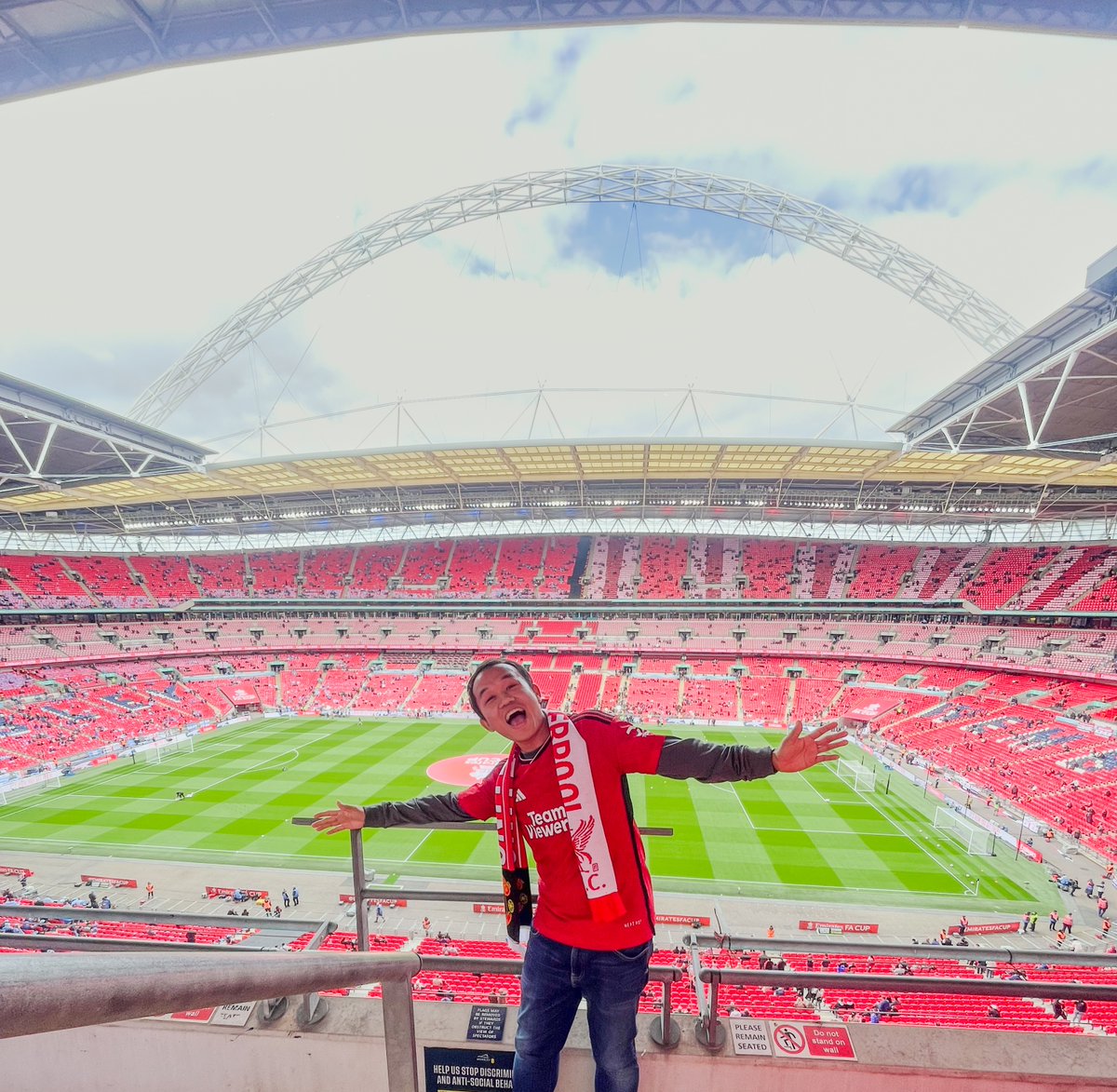 CheveningFCDO's tweet photo. Will you Cheveners be watching the FA Cup Final today? ⚽
If you're attending in person you'll be able to tick off one of your #40YearsOfChevening bucket list tasks! ✔️ 😉
Find the bucket list: https://t.co/48GVTwfwGZ https://t.co/bnuaInAgHr