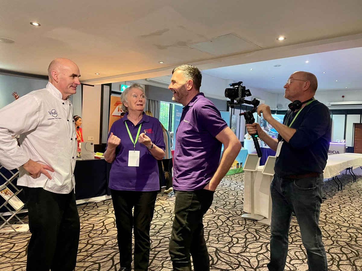 KetoCollege tweet media