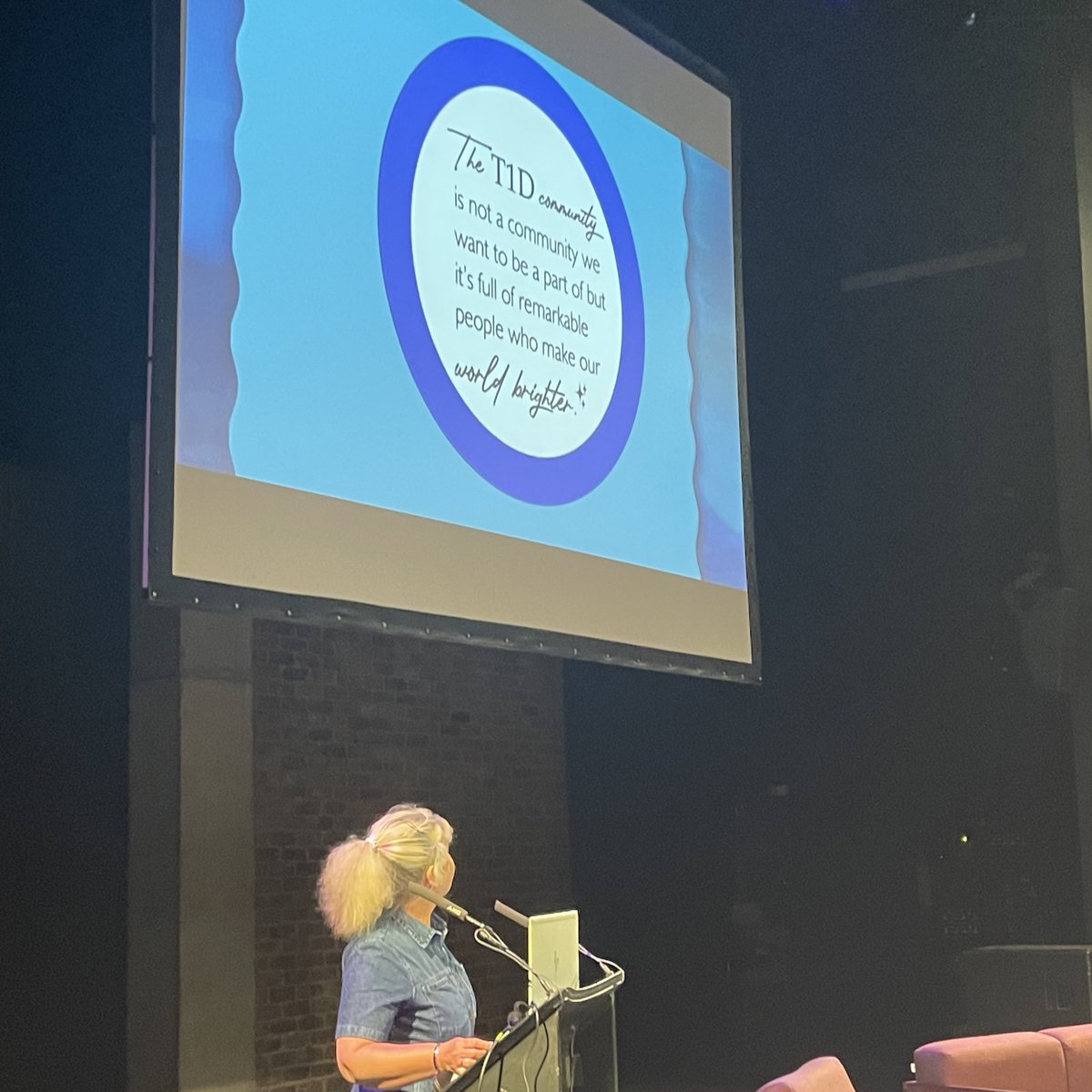 “The #T1D community is not a community we want to be part of but it’s full of remarkable people who make our world brighter.”

A beautiful talk by @Moodwife on the power of peer support for people with #Type1Diabetes 💙

#NIDoc @MenopauseMither #TAD2024