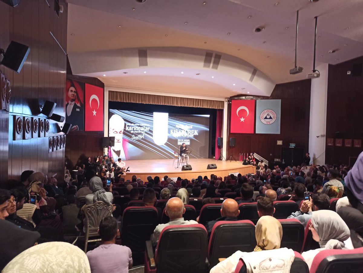ozocaksigorta's tweet photo. Melikgazi Belediyemizin düzenlediği, değerli sanatçılarımız Serdar Tuncer ve Hayati İnanç’ın katılımlarıyla gerçekleşen “Necip Fazıl Kısakürek Anma Gecesi” etkinlik programına  destek ve katkılarından dolayı Dr. Mustafa Palancıoğlu ve ekibine çok teşekkür ederiz. https://t.co/GTO1M9kkZN