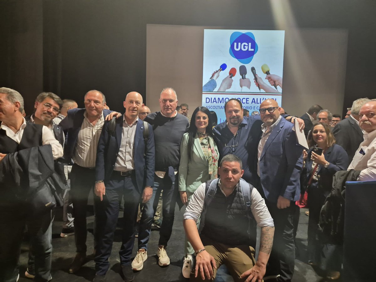 Una numerosa rappresentanza della <a href="/UglCatania/">Ugl Catania</a> lo scorso #17Maggio ha partecipato a Roma all'iniziativa "Diamo voce all'Ugl", condividendo insieme a centinaia di dirigenti sindacali della @UglConfederazione facebook.com/uglcatania/pos…