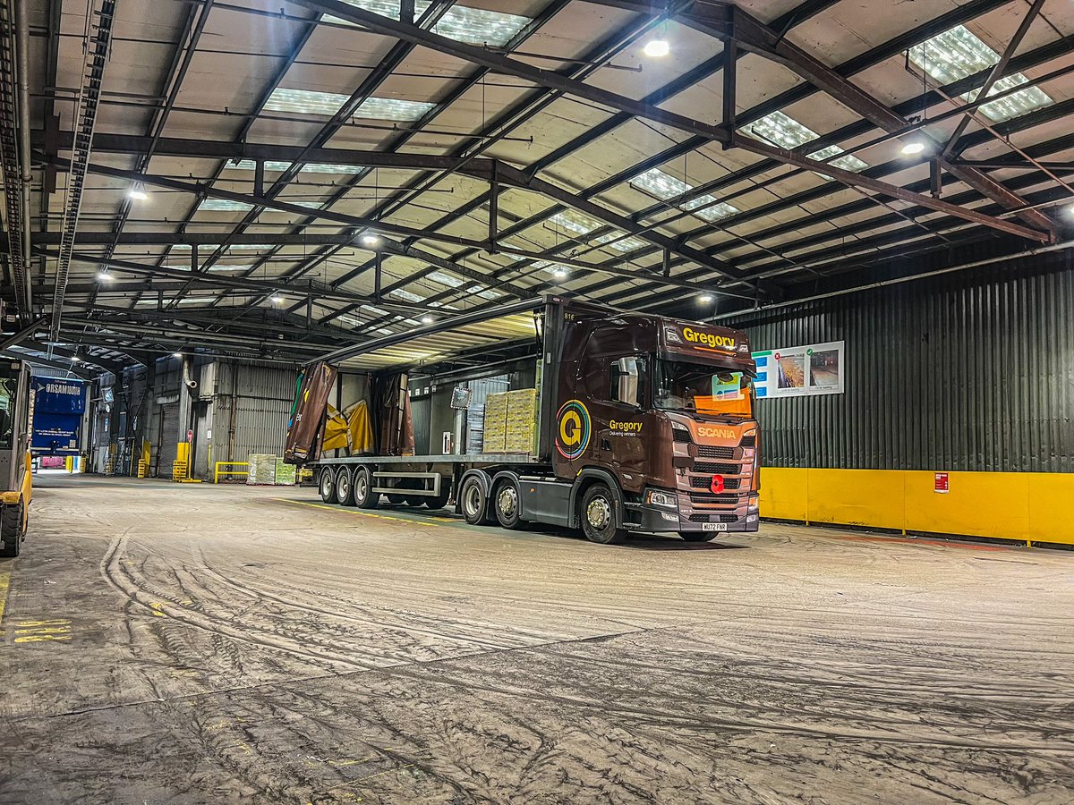 🚚💨 Bristol to Hereford 🚚💨

It’s always nice to go to different places and this morning was to a well known brewery 🍻 in Hereford. I’ve made up time, but I think it’s going to be fun heading up North 🛣️

#HGV #Distribution #Haulage #Deliveringwinners #GregoryDistribution
