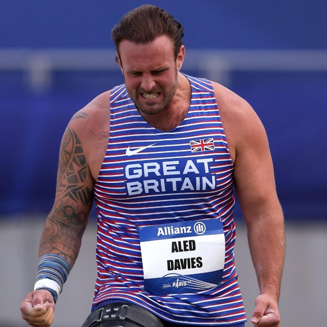 It's GOLD for @AledDavies2012 as he claims his SIXTH world title!! 🥇 Aled secured the win in the F63 shot put at #kobe2024 throwing 15.60m in the third round. What a champion! 🏆 🏴󠁧󠁢󠁷󠁬󠁳󠁿 🇬🇧 #ParaAthletics #Kobe2024