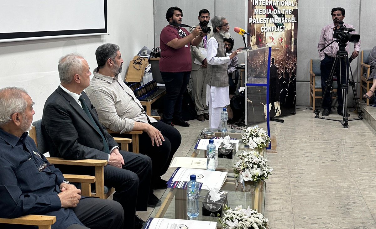 KhawajaJee_'s tweet image. We hear you, Gaza. We stand with you. #RiphahVoiceForGaza #EndTheOccupation #RiphahInternationalUniversity #islamabad