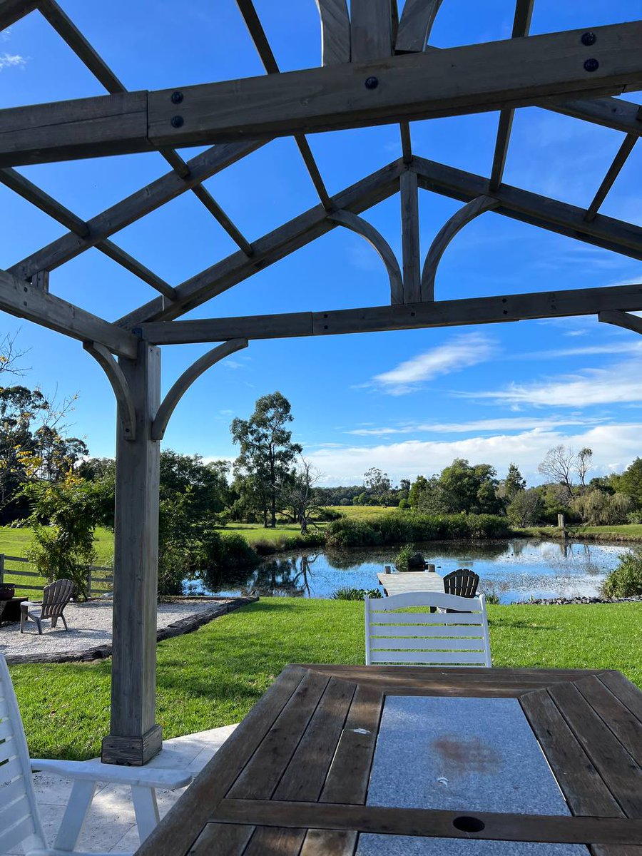 GM ☀️

Last weekend, I spent some time away with 20 of my cousins. We cooked, ate, laughed, sang karaoke, played games, and drank. It was a perfect little getaway to reset before a big week!

The impact of taking this break was phenomenal. This week, I experienced reduced