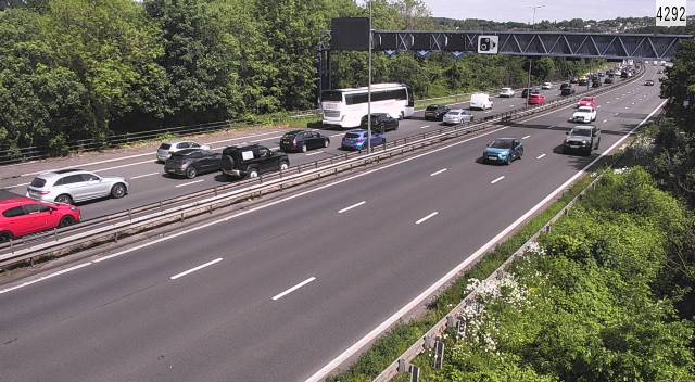 🚘Congestion🚘

📍 #M4 eastbound from J28 Tredegar Park - J26 Malpas.

Allow additional time for your journey⌚