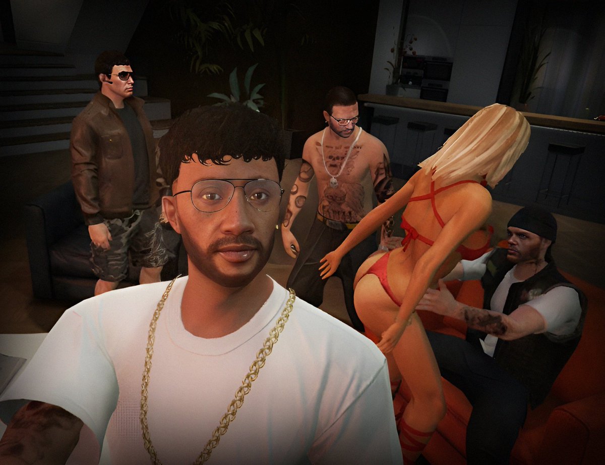 jop9858's tweet photo. Con @JuanjoMS_24, @MONREMADAFACKA y @antrp96  por los Santos https://t.co/nLmDZCnOv9