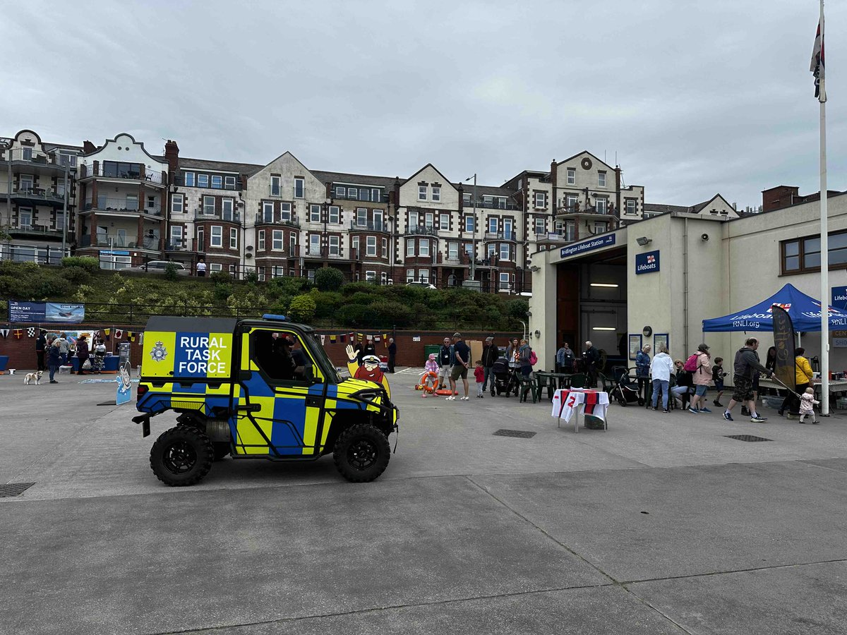 Humberbeat_ERYN's tweet image. The #RuralTaskForce will be patrolling the East Coast beaches this weekend and engaging with members of the public, if you see us come and say hello #OpCoastline #inyourcommunity Humberside Police