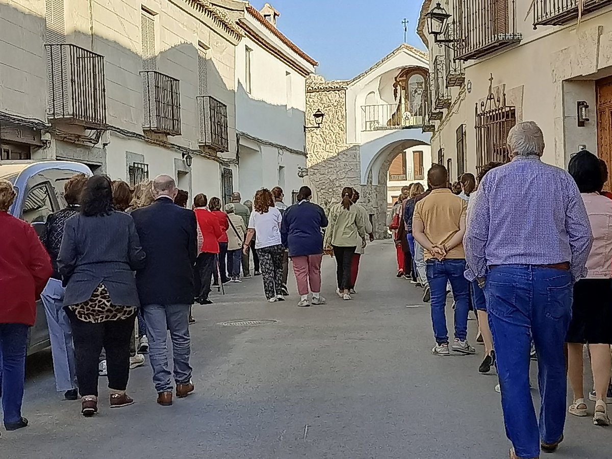 Rezo del #Rosario de la aurora por las calles de #Yepes en el ultimo sábado del #MesDeMayo #MesDeMaría 
#MiCorazónInmaculadoTriunfará