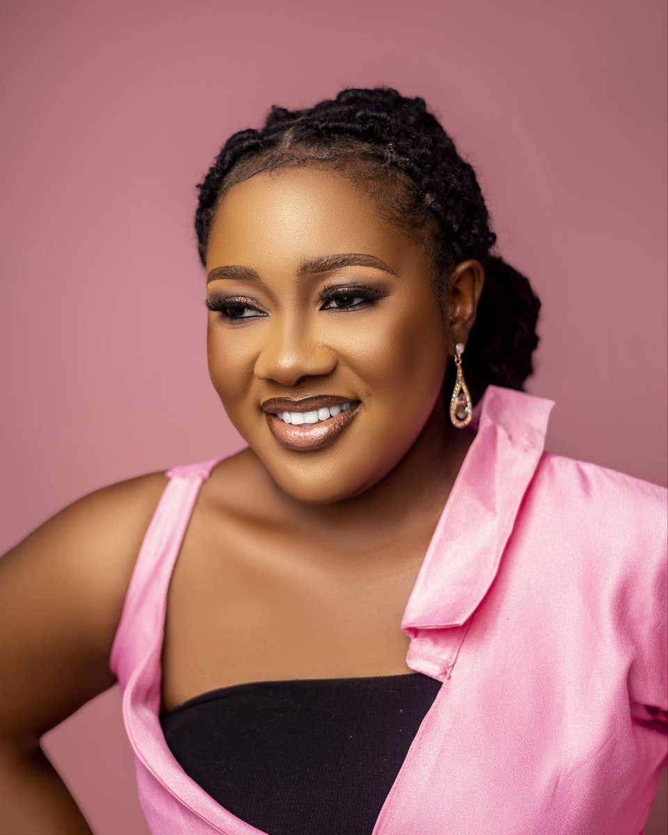 GallencyM's tweet photo. Seen a beautiful lady today??
Y’all Gallency makeover is here to serve you clean bit🤗
Have a blessed weekend ahead 
Love and light 💡 https://t.co/Ejv9CF891u