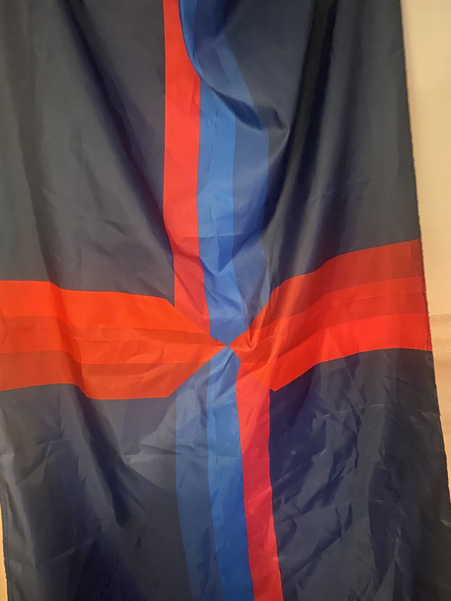 Getting everything ready for the EURO 2024 watchalong streams. 

Nice new background flag.