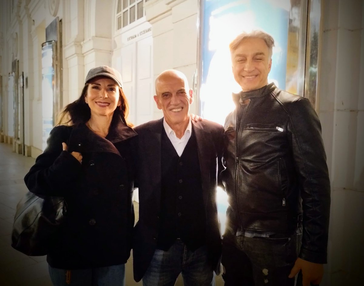 Juan Señor Oficial (@juansenor_ofc) on Twitter photo Magnífica función con grandes profesionales y un excelente directo, lo tiene todo.
Os recomiendo ir a verla y disfrutarla al
<a href="/TeatroZgz/">Teatro Principal Zaragoza</a> , pasareis un muy buen rato.
#Teatro #Zaragoza Magnífica función con grandes profesionales y un excelente directo, lo tiene todo.
Os recomiendo ir a verla y disfrutarla al
<a href="/TeatroZgz/">Teatro Principal Zaragoza</a> , pasareis un muy buen rato.
#Teatro #Zaragoza