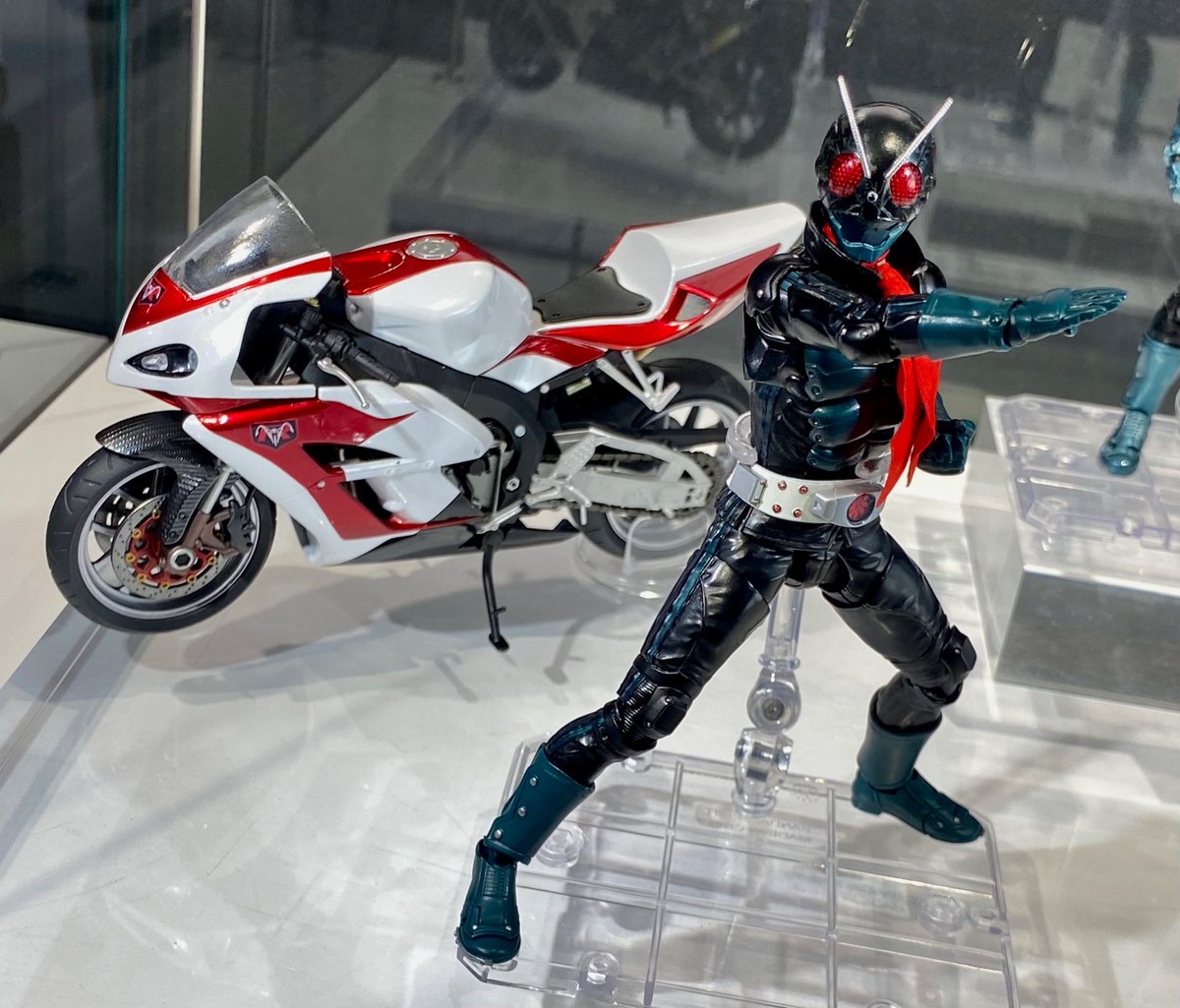 S.H.Figuarts (真骨彫製法)
仮面ライダー1号/本郷猛 (仮面ライダーTHE NEXT)