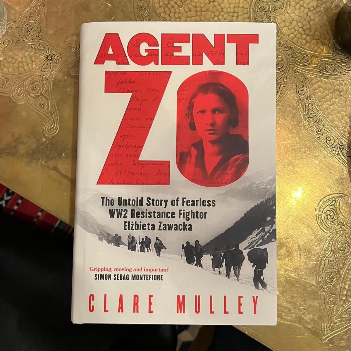 Kind man in the post office took this of me - overexcited - to see #AgentZo reviewed in today’s @FT! With ‘controlled, unsentimental eloquence & style, it offers unique & original insights into the vital if unsung role of women’ in #WW2 resistance & that Zo ‘richly deserved’.