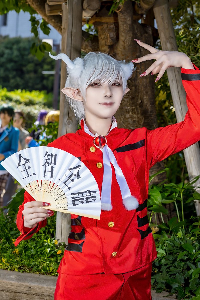 cosplay 魔入間/ゼパル・ゼゼ 「　“全智全能” 」 「　縮めて“ゼゼ”と悪魔〈ヒト〉は呼ぶ　」 . 📷：@takahashi_2023