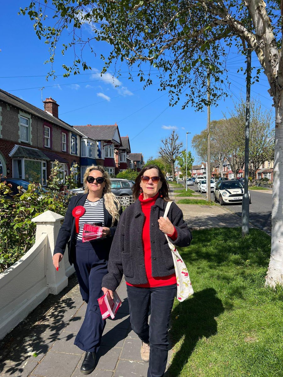 The general election is here! 

After 14 years of the Tories, it’s time for change in Portsmouth North. 

Time to elect me as your MP. 

I’ll be a visible, local and put Portsmouth first. 

Please sign up below to support my campaign, I’m out everyday:👇🏼

portsmouthlabourparty.org.uk/portsmouth-lab…