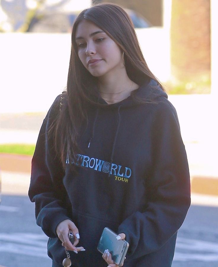 ziobrooklyn's tweet image. took this pict quietly, this is katie before fest wearing #zioworld🌏 hoodie