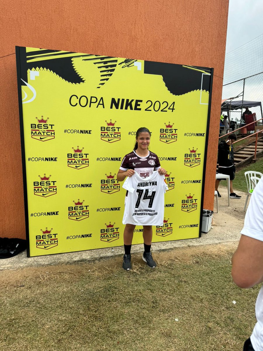 guerreirasgrena's tweet photo. Os gols foram marcados por Bia, Lizandra, Surian, um contra e Andreyna, eleita também “The Best Of Match”, a melhor da partida.
As Guerreirinhas vão em busca do título inédito neste domingo (26), às 9h50, contra o São Paulo.
📸: Divulgação
#GuerreirinhasGrenas #CopaNike https://t.co/G7NjYYnu50