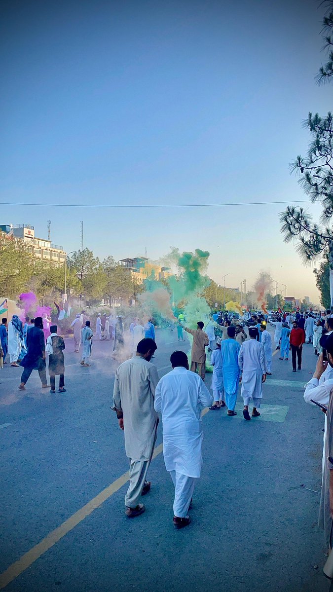 SaimaAtta4's tweet image. #ReachDChowkNow