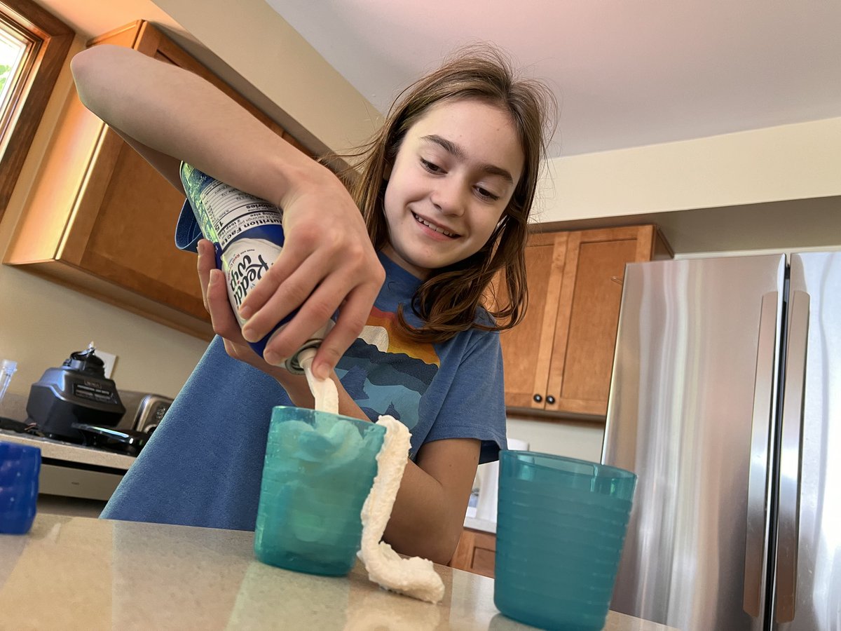 JerryTheis's tweet photo. Daddy-daughter(s) homemade breakfast time! 🥓🍳🥞 #memorialdayweekend #puppichinos #loudmusic https://t.co/6NjHOVa9ek