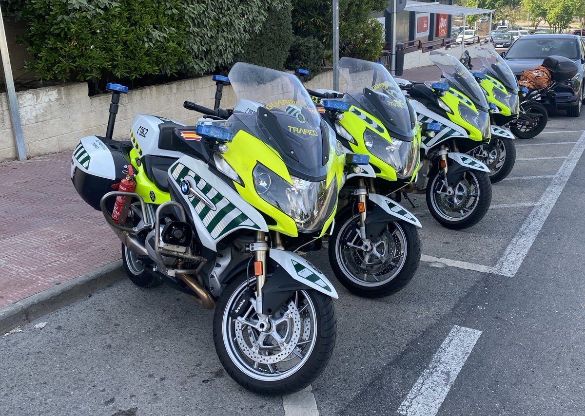 125GCivil's tweet photo. 65 años de la Agrupación de Tráfico de la Guardia Civil. ¡Felicidades! https://t.co/rv2VOpzoxI