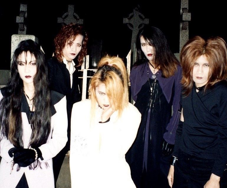 chromaticalism's tweet photo. #MaliceMizer https://t.co/v2Uz5pK9Ti