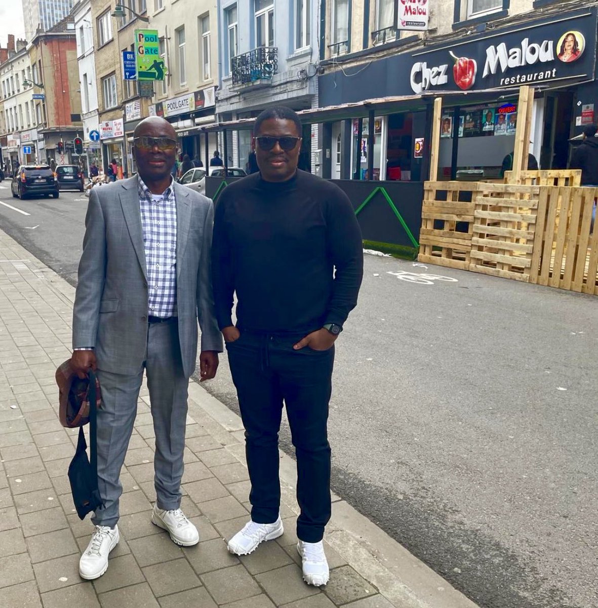 Aldysheky's tweet photo. C’était un plaisir de rencontrer à #Matonge mon grand frère #Richard autour d’un repas #congolais. J’ai ausi rencontré nos frères congolais qui s’inquiètent de la croissance de la misère et de l’insécurité dans notre pays. https://t.co/J525gr4vMV