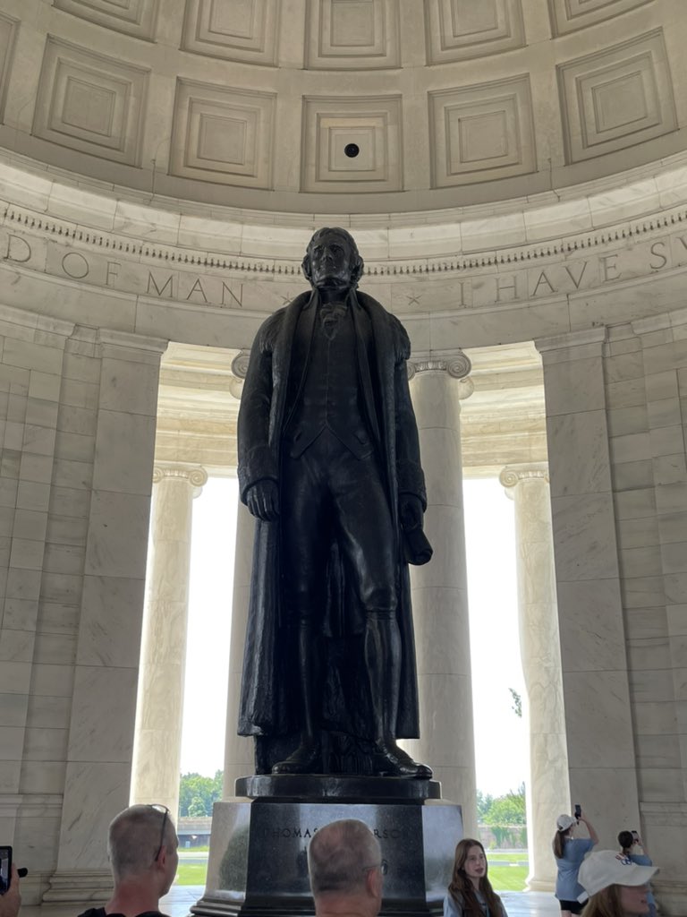 HolmesDCtrip's tweet image. Jefferson Memorial. #Bus2