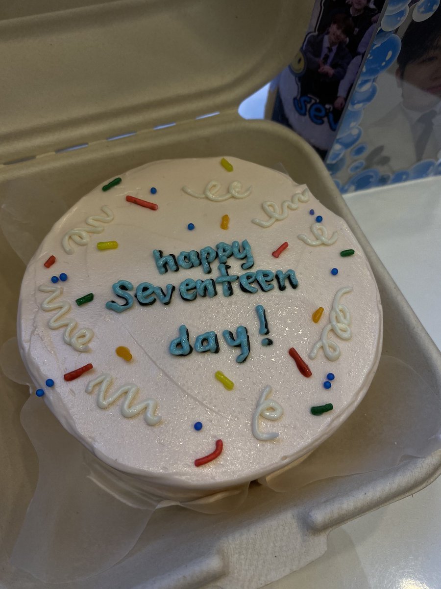 madeforscoups's tweet photo. went out earlier to celebrate the anniversary☺️ at syempre to catch up some chismis with friends na sa sobrang busy walang photos.
thank you for making this event @aoistationn 

HAPPY 9TH ANNIVERSARY #SEVENTEEN 
#세븐틴과_함께한청춘_벌써_9주년
#SVT_Shinin9_Diamonds https://t.co/YVfJkJ2Kn9