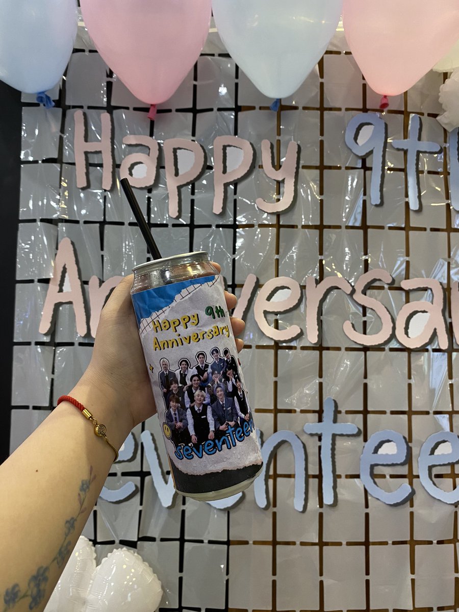 madeforscoups's tweet photo. went out earlier to celebrate the anniversary☺️ at syempre to catch up some chismis with friends na sa sobrang busy walang photos.
thank you for making this event @aoistationn 

HAPPY 9TH ANNIVERSARY #SEVENTEEN 
#세븐틴과_함께한청춘_벌써_9주년
#SVT_Shinin9_Diamonds https://t.co/YVfJkJ2Kn9