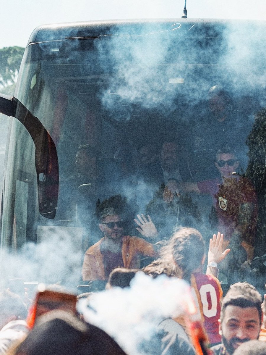 sanki bir halkın tüm özgürlük umutları