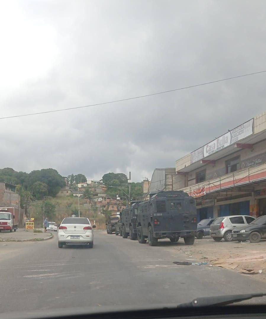 01_Tricolor's tweet image. #ATENÇÃO
#BAIXADA
#BELFORD_ROXO
Grande Op do CoEsp e 3ºCPA com o @bpchoque_rj e #Canil no Sta Teresa, Bom Pastor, São José e Pq Suécia.
Tá todo mundo na rua.
EVITEM A REGIÃO!
@transitorj @Informacoes_RJ @InformeRJO @blitzRJoficial @baixadanoar @not_belfordroxo @jornaldestaqueb