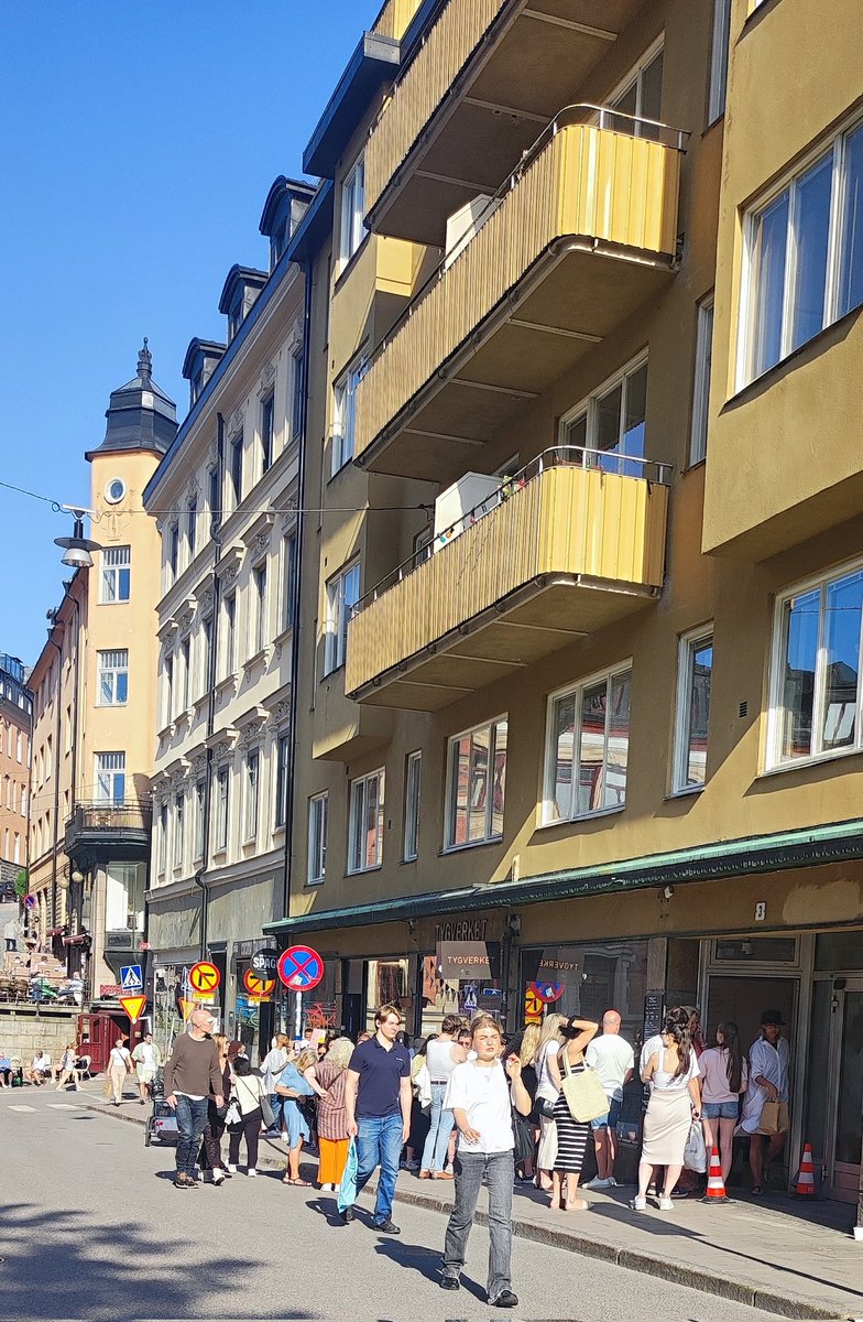 Swedes when the temperature rises: no queue is long enough to deter from getting a good ice cream. #stockholm