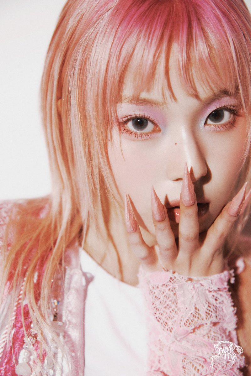 NMIXX ギュジン、誕生日おめでとう🎉🎂🎊 06年5月26日生まれ。17年11歳