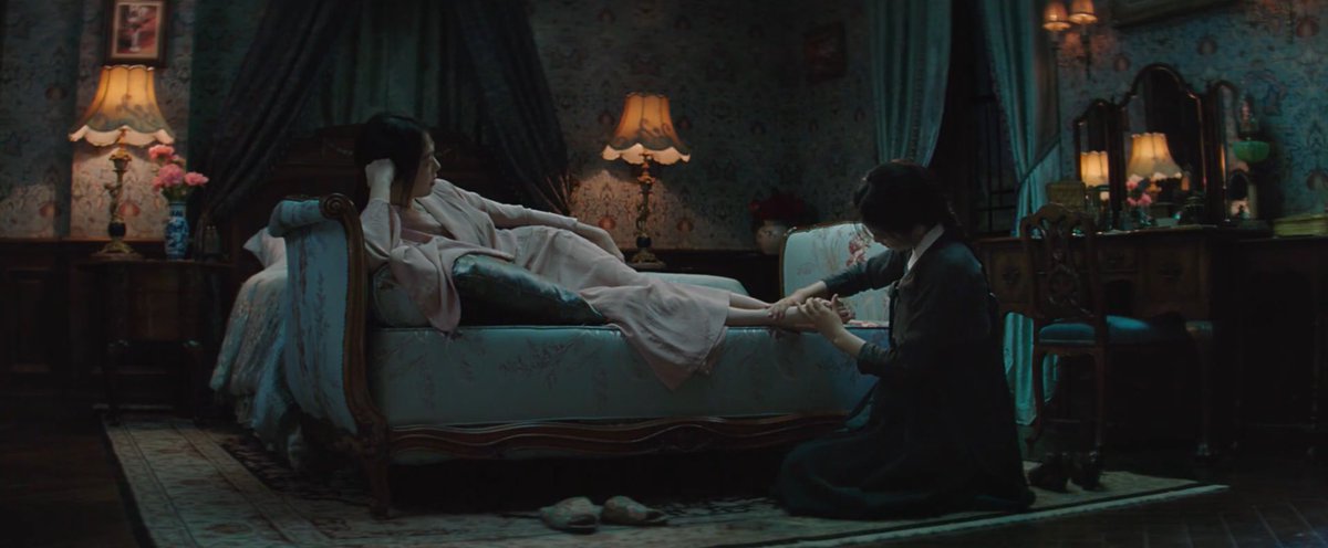 Alkemyzt's tweet photo. The Handmaiden [아가씨] 2016 • Park Chan-wook https://t.co/7YQZbFZFER