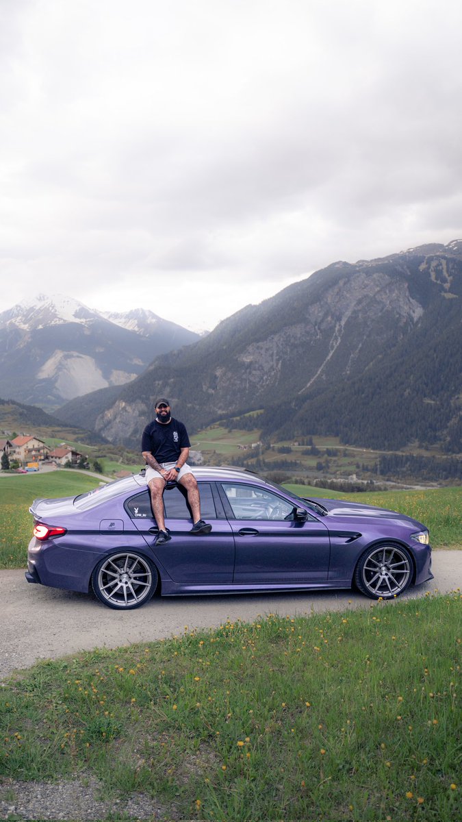 __Sukhraj's tweet photo. Your sign to go on a road trip 🇩🇪🇨🇭 https://t.co/b1jPMTPmYj