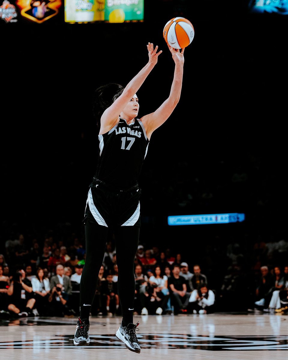 Iowa Day ✨

Fever at Aces 
8 pm CT on NBA TV 

📸 <a href="/LVAces/">Las Vegas Aces</a>, <a href="/IndianaFever/">Indiana Fever</a> 

#Hawkeyes x #WNBA