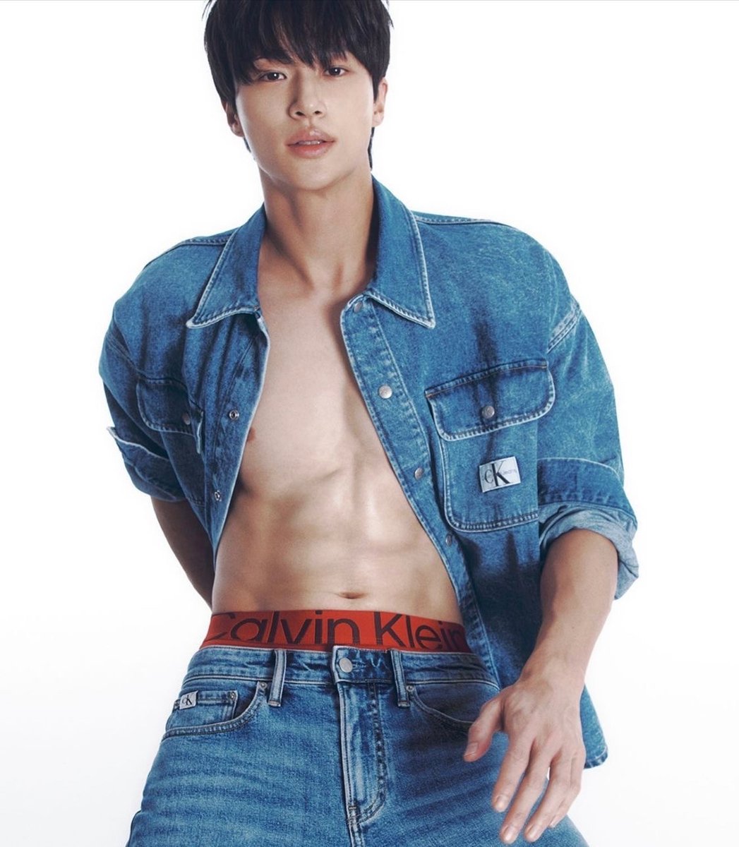 kdramasdiary's tweet photo. kdrama actors with the most insane face cards in my opinion: a thread https://t.co/sbdDjiUIBx