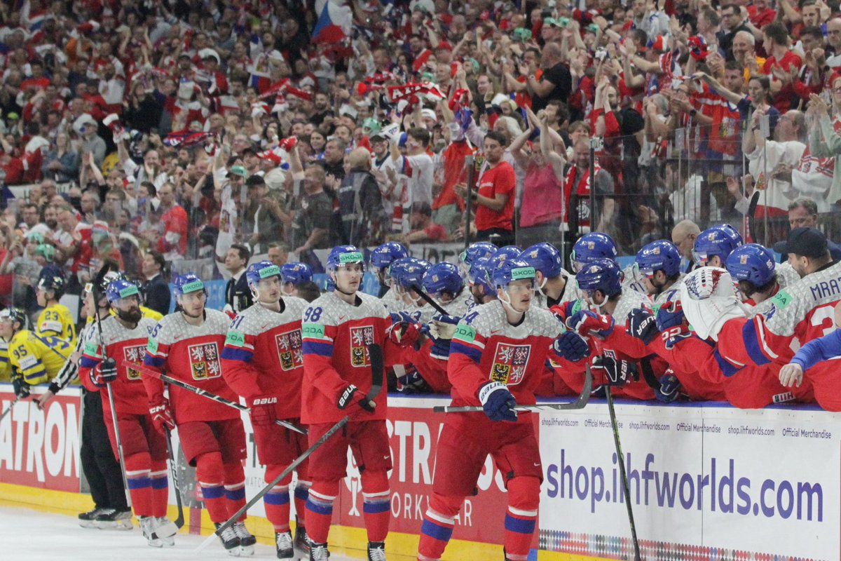 Tschechien entzaubert Topfavorit Schweden mit 3:7 und zieht ins Finale ein!

hockeyfans.ch/spiel/bericht/…

#iihfworlds #mensworld #SWECZE