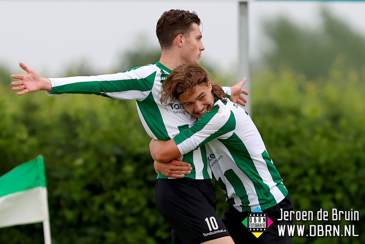 dbrnpuntnl's tweet photo. Voor @RVoetbal / @KontaktMP vanmiddag langs de lijn gezeten bij:

@VVTricht - @VVWSC1 (3-0)
@vvheukelum - @vvwoudrichem (0-3)

De overige foto's en verslagen later op https://t.co/4sLWKoxeJp

#sportfotografie #voetbalfotografie #regiovoetbal #hetkontakt #amateurvoetbal #DBRN https://t.co/cDlrj7YJOl