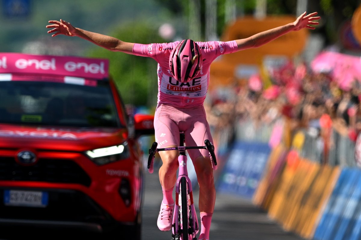 The current GC standings at the Giro d'Italia after stage 20

trib.al/iC1hBOq