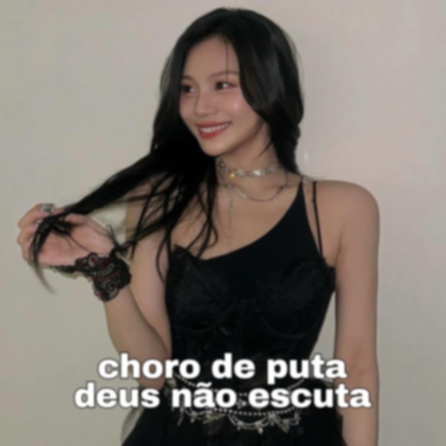 @𝒗𝒊𝒂𝒍𝒊𝒄𝒕𝒆𝒂 posted on #hdcgram 

HOJE É DIA DELA! A CATCATARINA!!!!! Feliz aniversário pra minha patinadora favorita. Feliz ano novo, viada <a href="/catarinahdc/">catarina aka misericórdia</a>