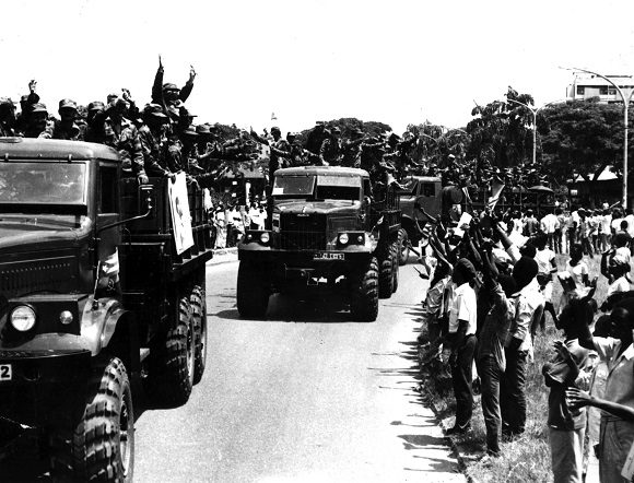 El 25 de mayo de 1991 se dio por concluida la Operación Carlota, nombre con que se identificó la participación de Cuba, por más de tres lustros, en el conflicto armado de la Angola poscolonial. Ver detalles: pcc.cu/cuba-en-angola…