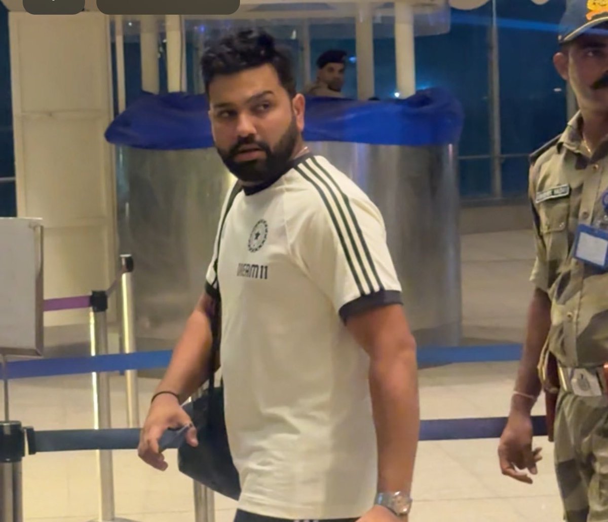 Rohit Sharma at the Mumbai Airport. 🇮🇳 - Good luck, captain!